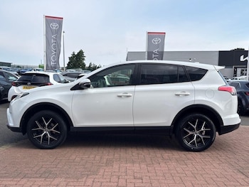 Used Toyota RAV4 2016 for sale - 79077137: Photo