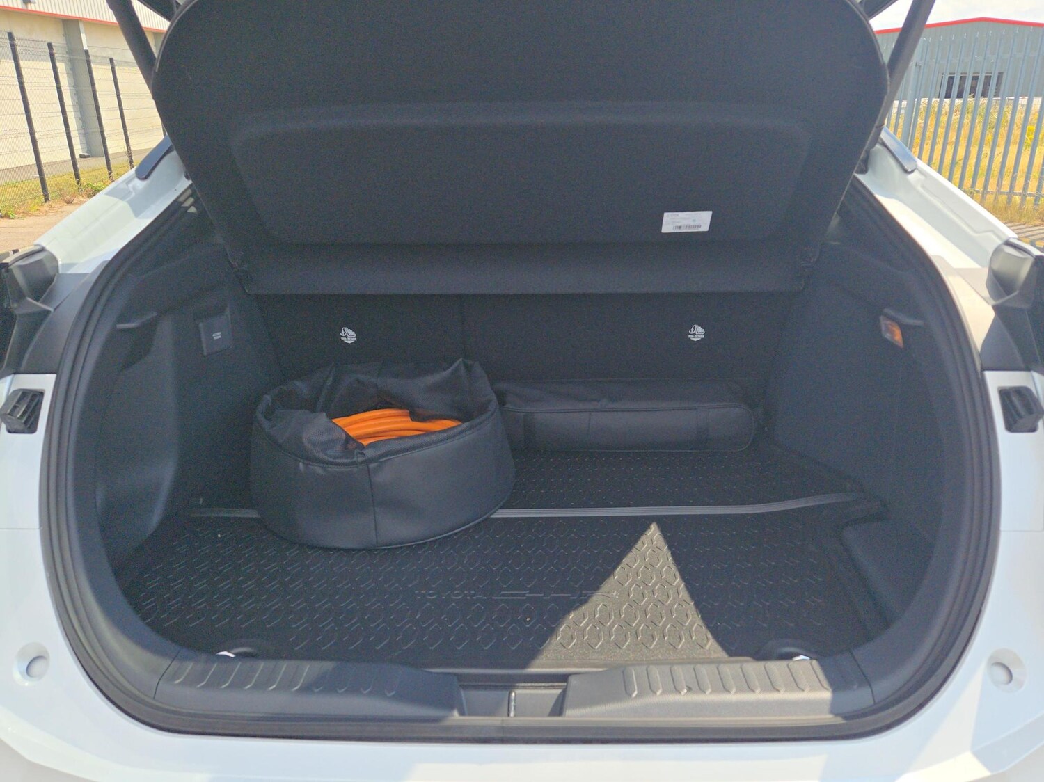 Used Toyota C-HR 2025 for sale - 77725368: Photo 24