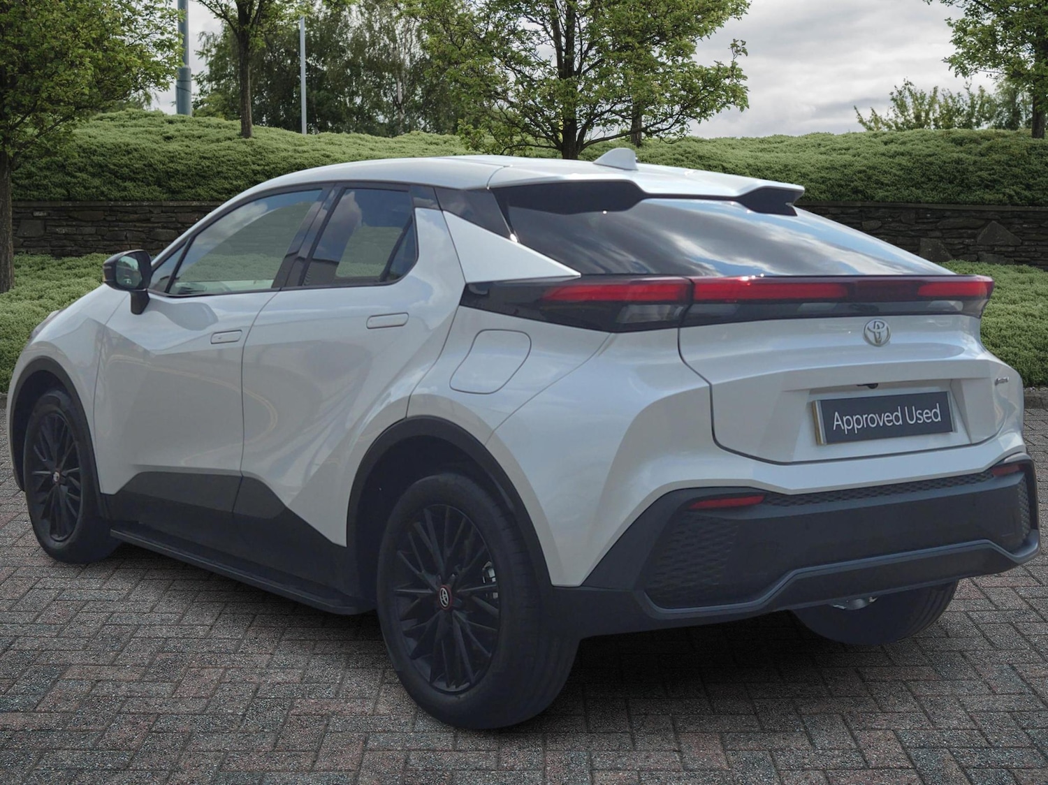 Used Toyota C-HR 2025 for sale - 77725368: Photo 5