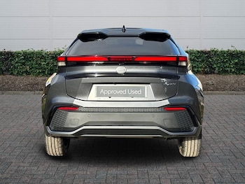 Used Toyota C-HR 2025 for sale - 77280563: Photo