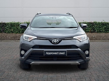 Used Toyota RAV4 2017 for sale - 77941533: Photo