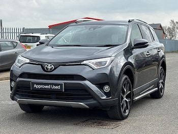 Used Toyota RAV4 2017 for sale - 77941533: Photo