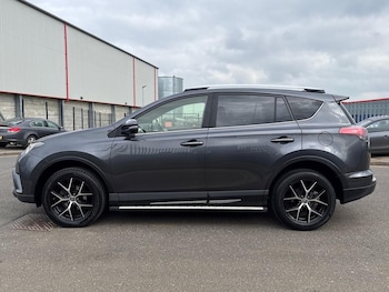 Used Toyota RAV4 2017 for sale - 77941533: Photo
