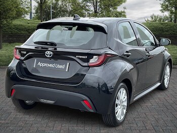 Used Toyota Yaris 2021 for sale - 75624694: Photo