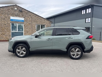 Used Toyota RAV4 2020 for sale - 79050709: Photo