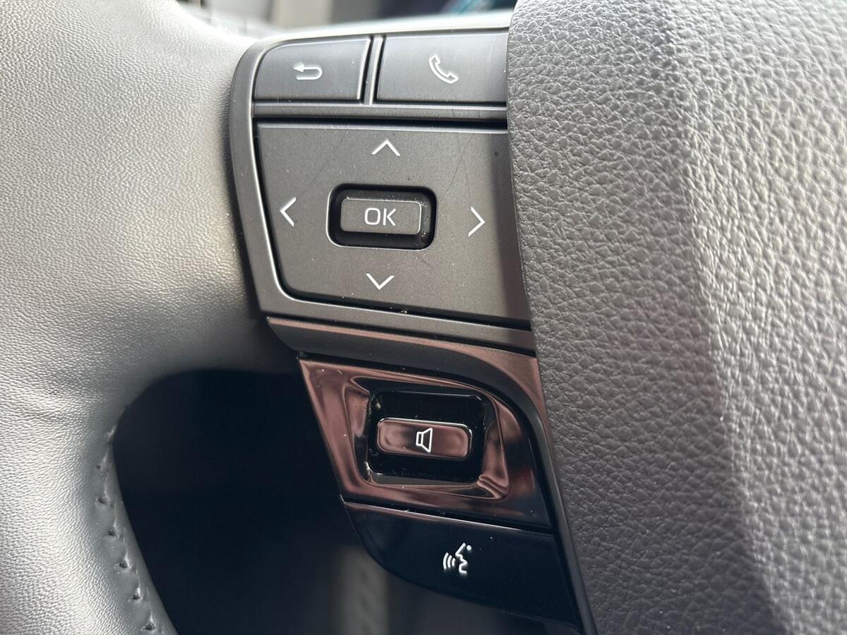 Used Toyota C-HR 2025 for sale - 76609217: Photo 17