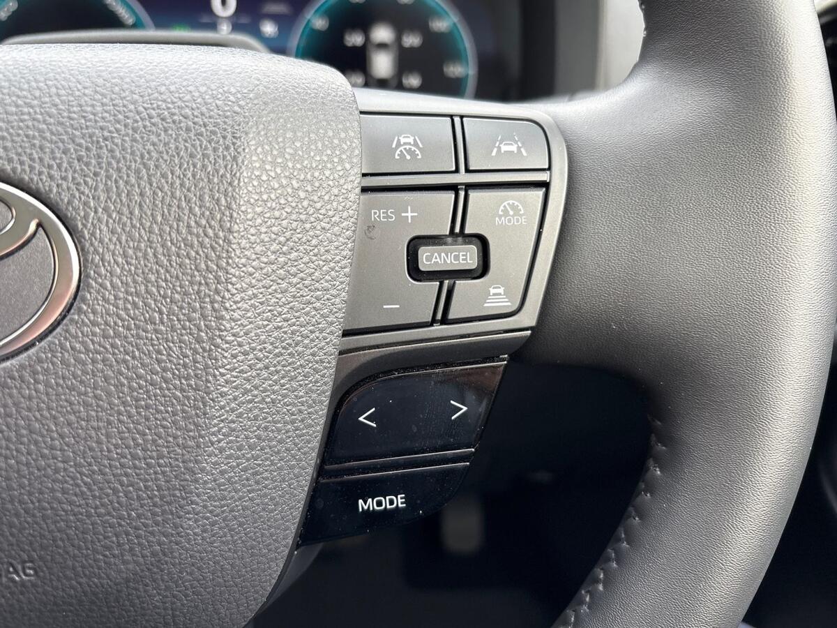 Used Toyota C-HR 2025 for sale - 76609217: Photo 18