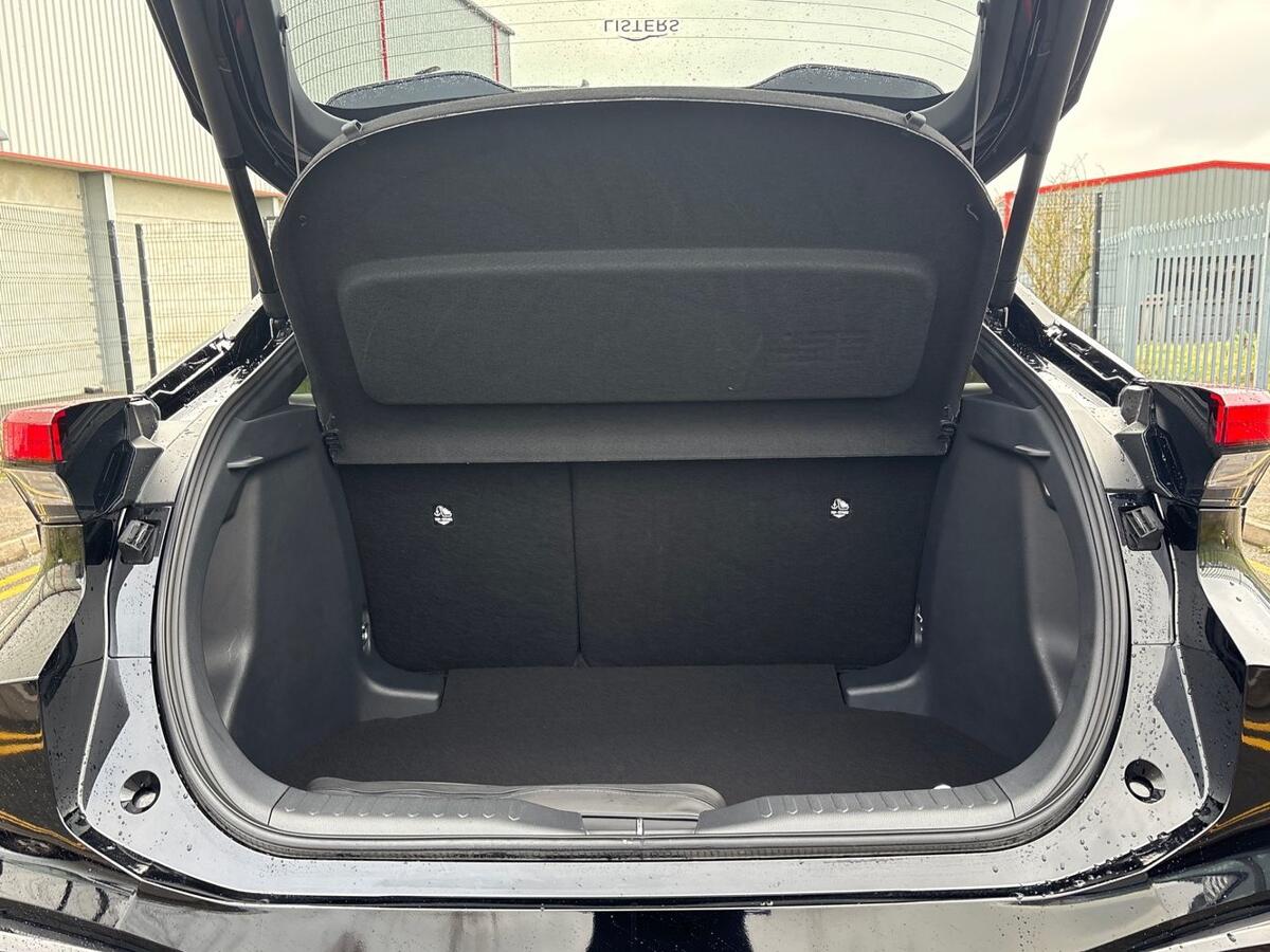 Used Toyota C-HR 2025 for sale - 76609217: Photo 26