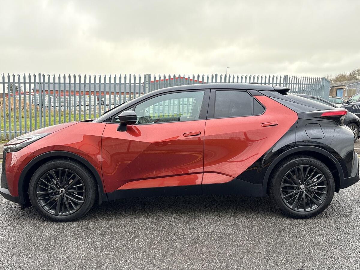 Used Toyota C-HR 2025 for sale - 76609217: Photo 8
