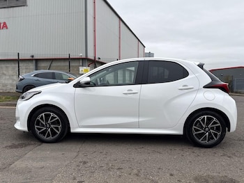 Used Toyota Yaris 2024 for sale - 77755084: Photo