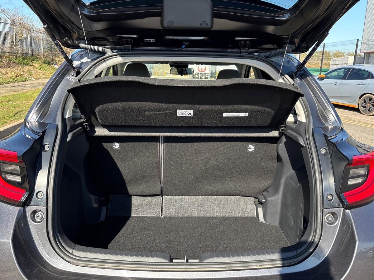 Used Toyota Yaris 2022 for sale - 77941587: Photo 10