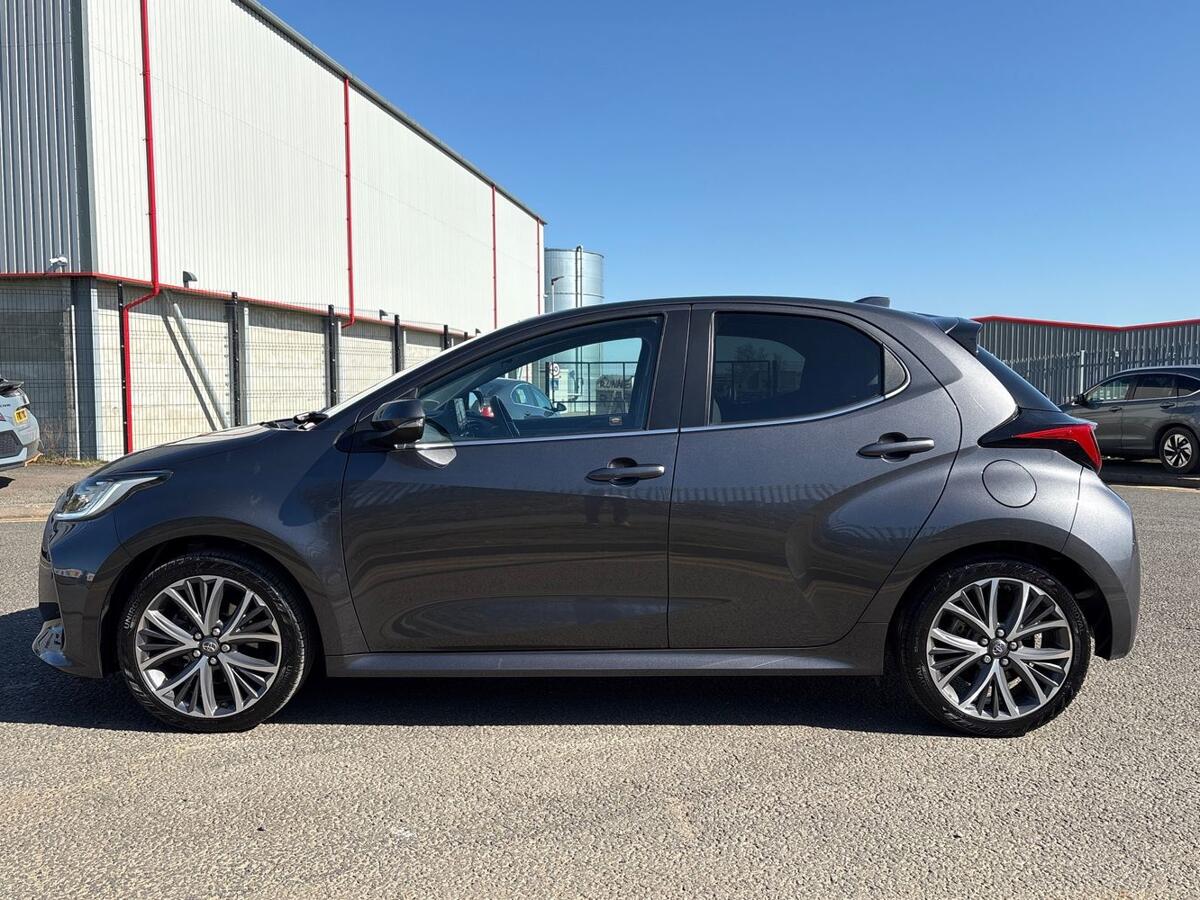 Used Toyota Yaris 2022 for sale - 77941587: Photo 17