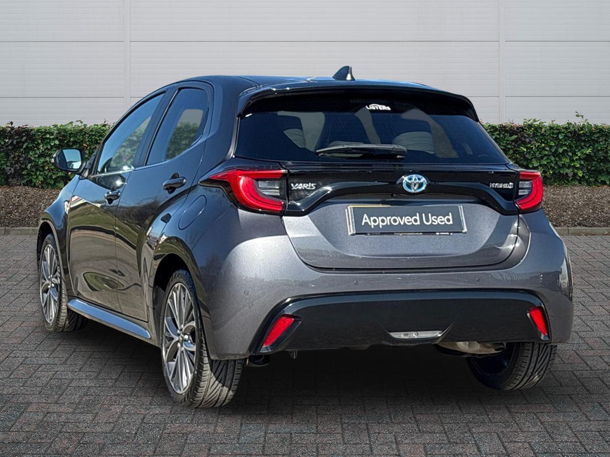 Used Toyota Yaris 2022 for sale - 77941587: Photo 2