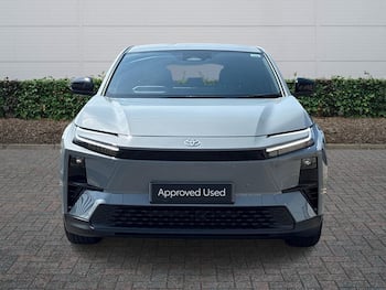 Used Toyota C-HR 2026 for sale - 79237949: Photo