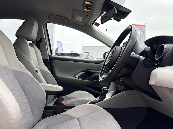 Used Toyota Yaris 2021 for sale - 76296933: Photo 11
