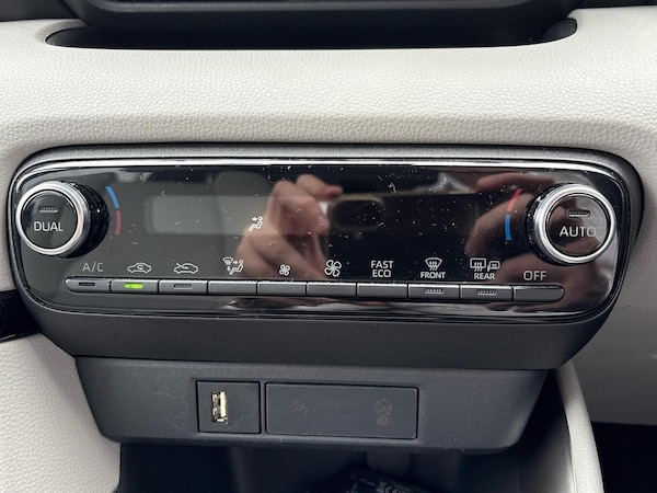 Used Toyota Yaris 2021 for sale - 76296933: Photo 20