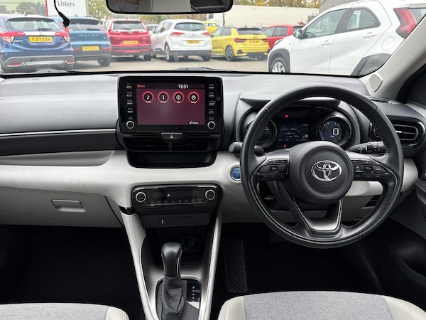 Used Toyota Yaris 2021 for sale - 76296933: Photo 5