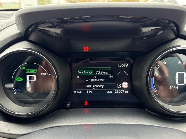 Used Toyota Yaris 2021 for sale - 76296933: Photo 9