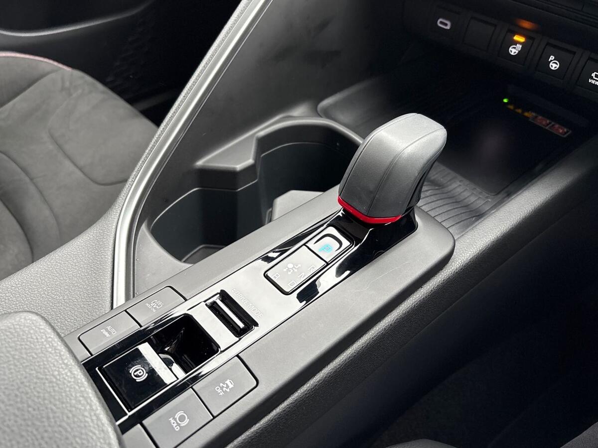 Used Toyota C-HR 2025 for sale - 76609213: Photo 17