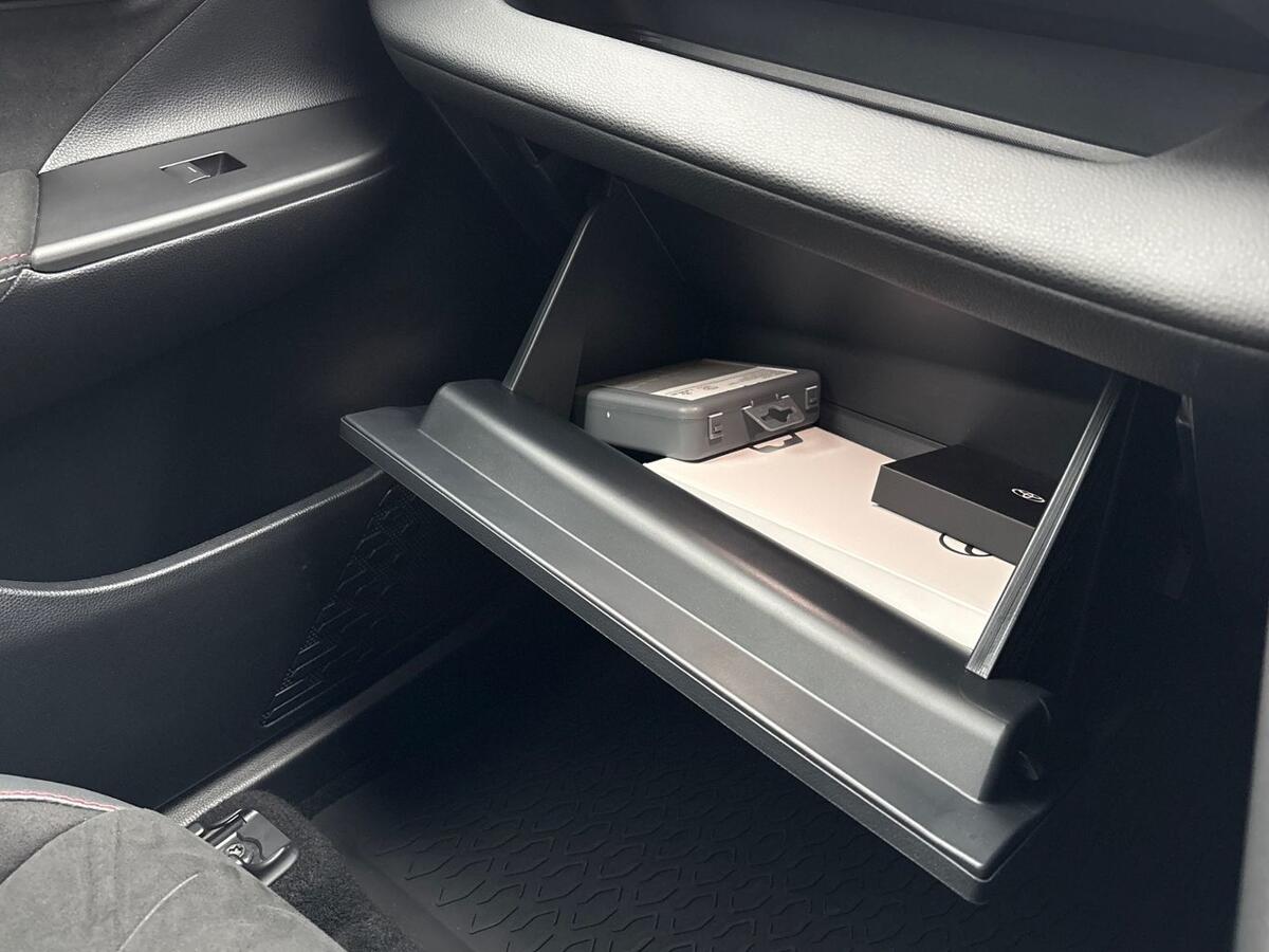 Used Toyota C-HR 2025 for sale - 76609213: Photo 18