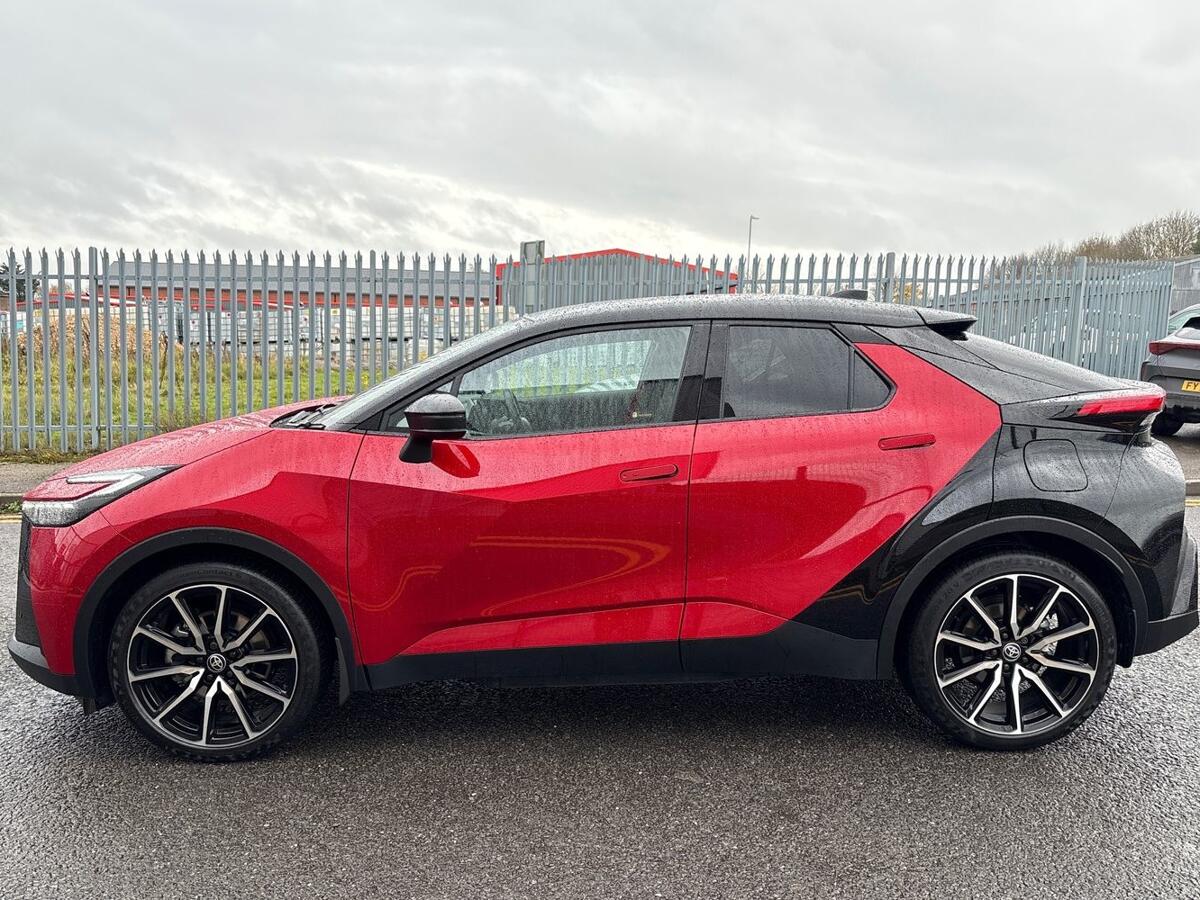 Used Toyota C-HR 2025 for sale - 76609213: Photo 24