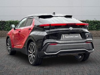 Used Toyota C-HR 2025 for sale - 76609213: Photo