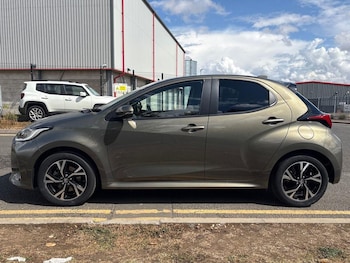 Used Toyota Yaris 2024 for sale - 79566680: Photo