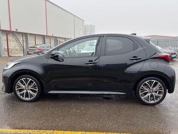 Used Toyota Yaris 2024 for sale - 77442090: Photo