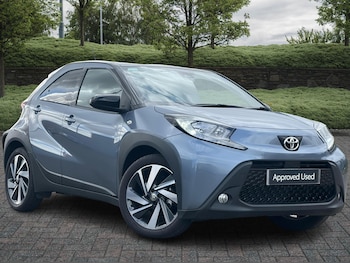 2024 (74) - 1.0 VVT-i Edge 5dr