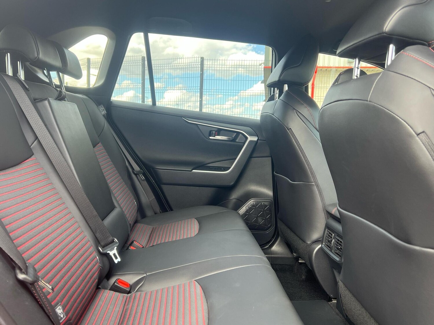 Used Toyota RAV4 2022 for sale - 75814284: Photo 18