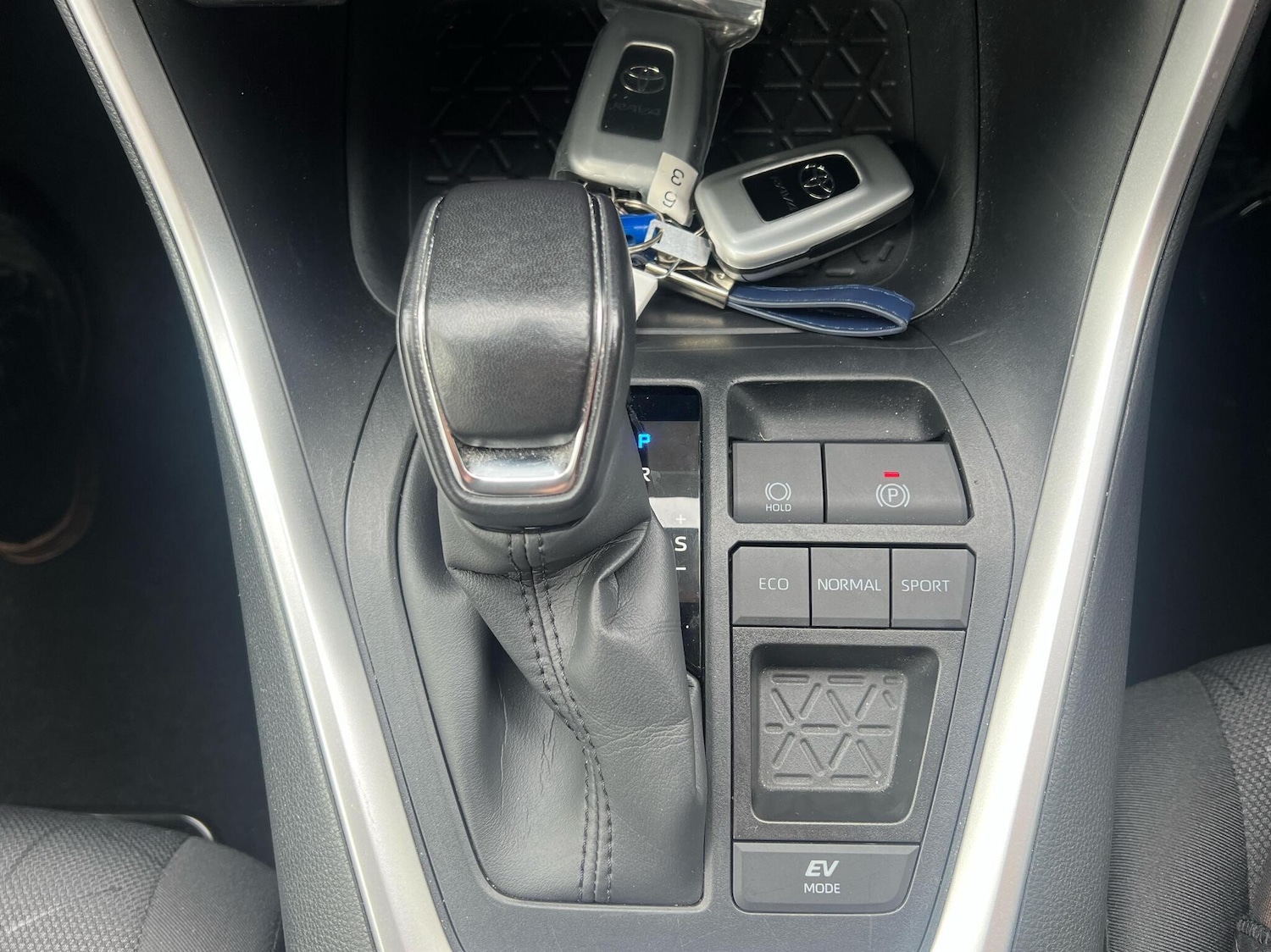 Used Toyota RAV4 2023 for sale - 76043977: Photo 13