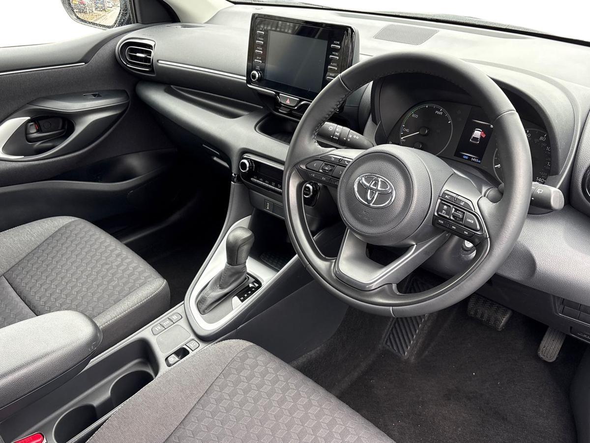 Used Toyota Yaris 2022 for sale - 77613725: Photo 12