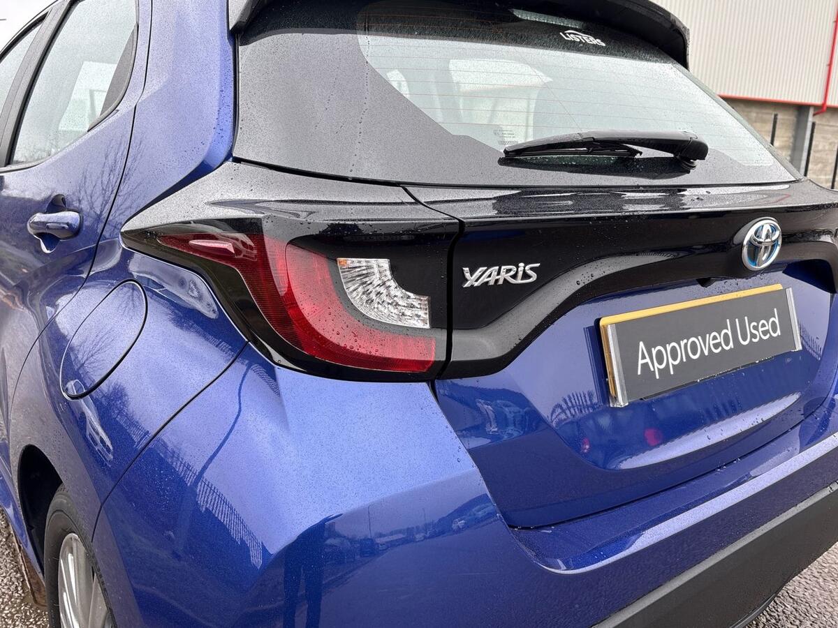 Used Toyota Yaris 2022 for sale - 77613725: Photo 14