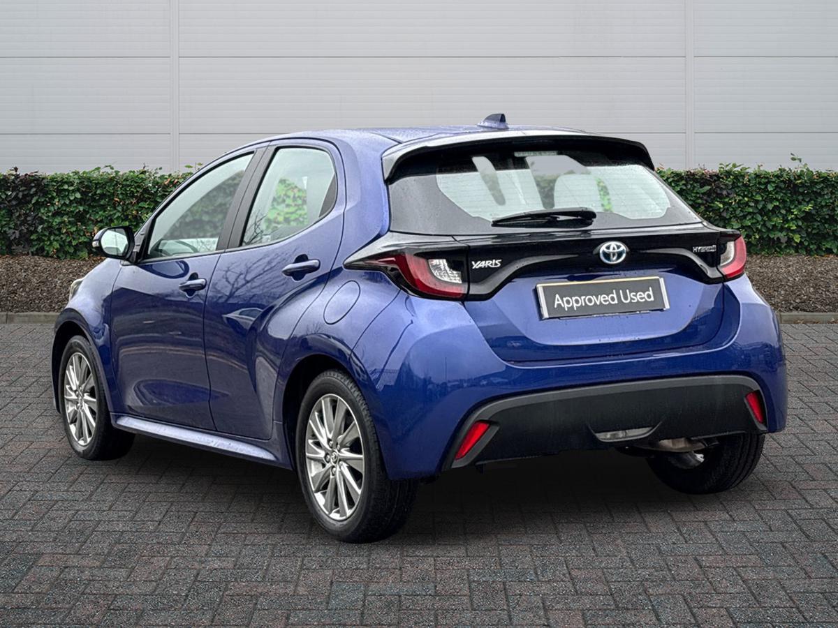 Used Toyota Yaris 2022 for sale - 77613725: Photo 2