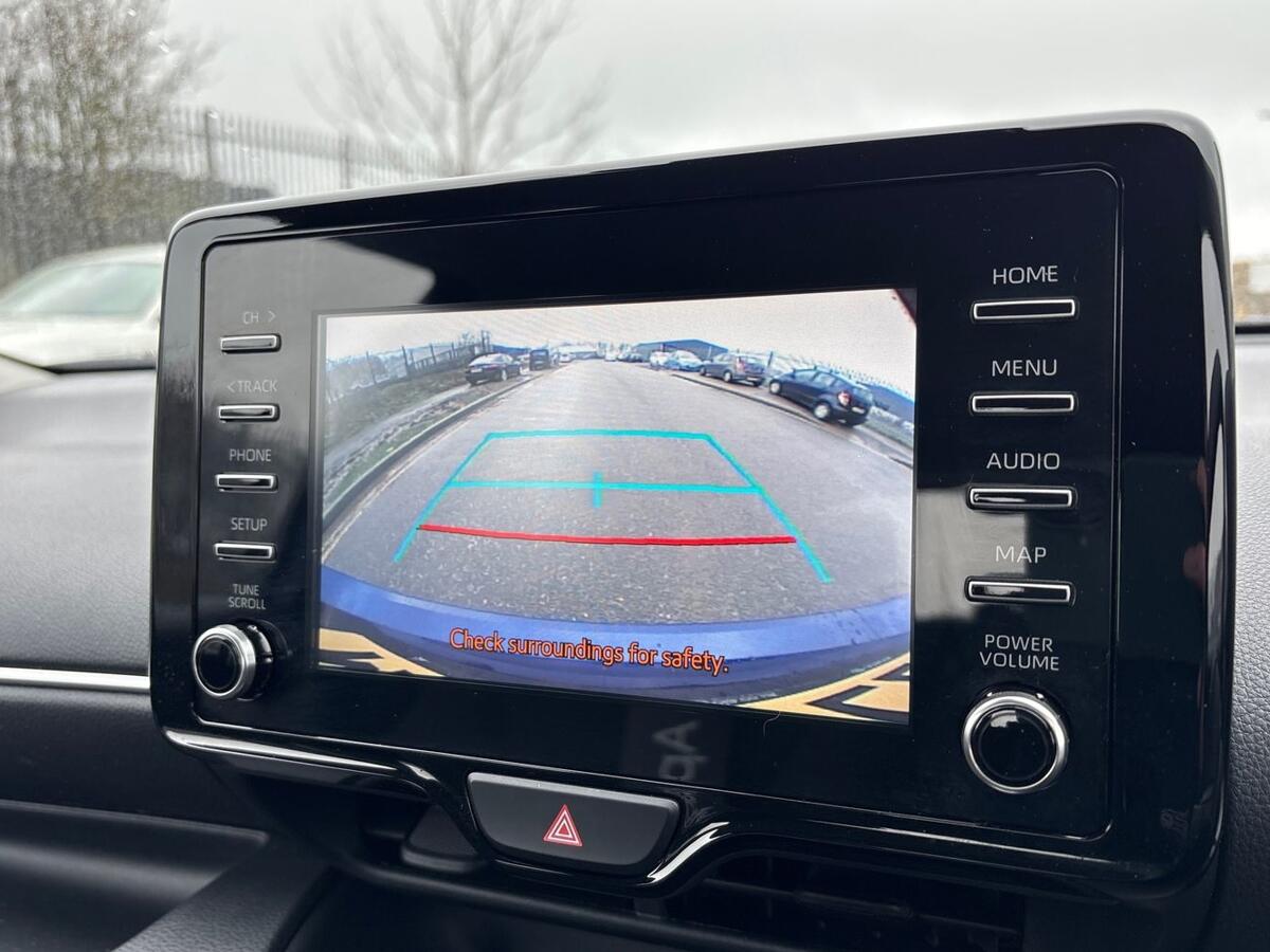 Used Toyota Yaris 2022 for sale - 77613725: Photo 24