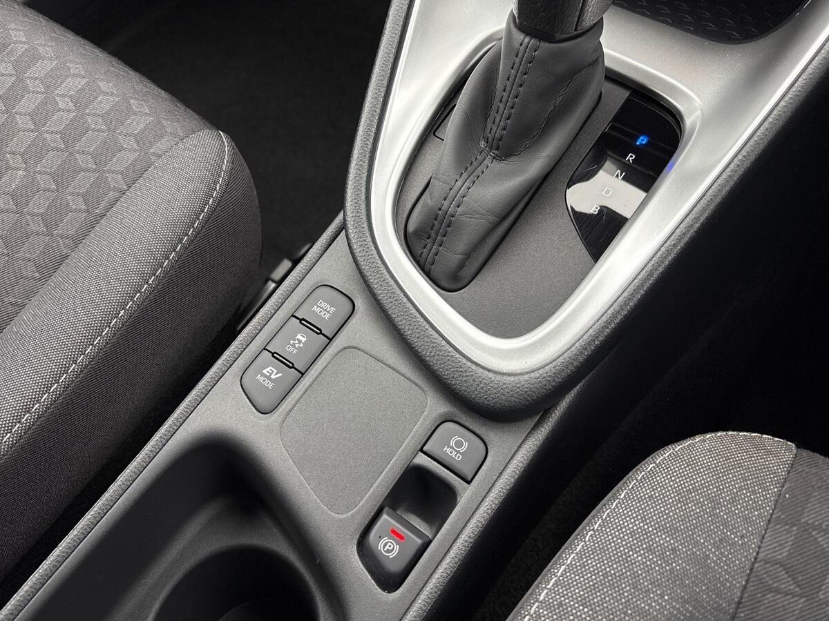 Used Toyota Yaris 2022 for sale - 77613725: Photo 29