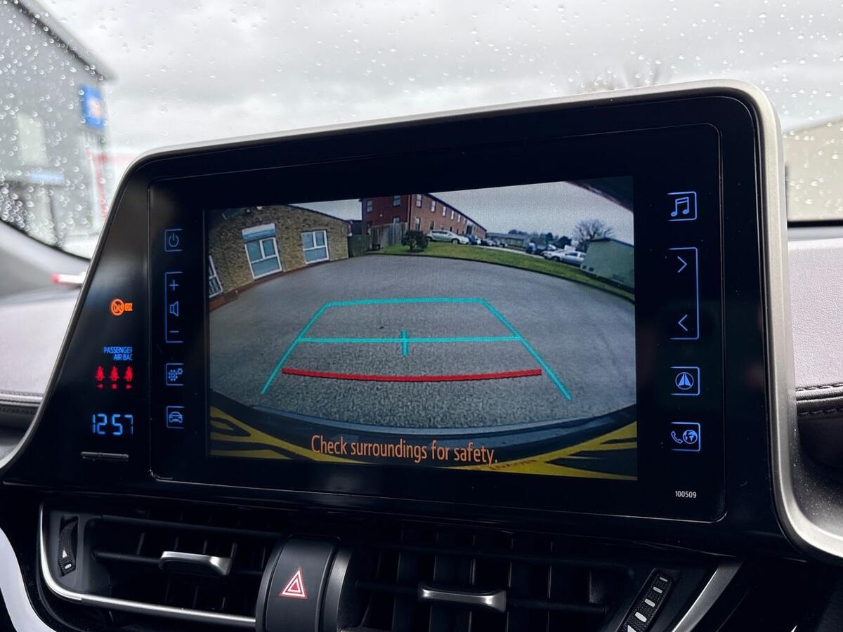 Used Toyota C-HR 2019 for sale - 77627128: Photo 17