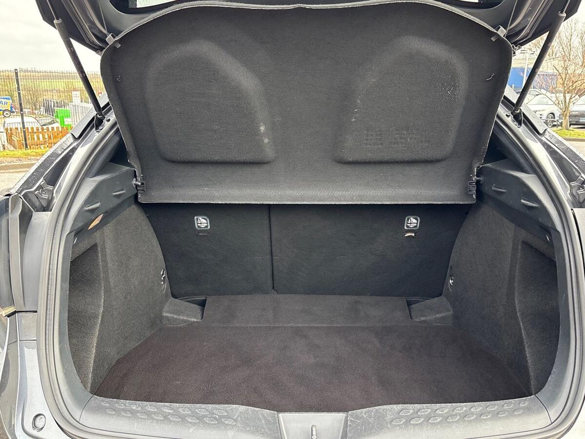 Used Toyota C-HR 2019 for sale - 77627128: Photo 28