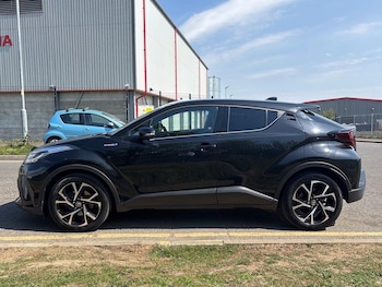 Used Toyota C-HR 2022 for sale - 78377101: Photo