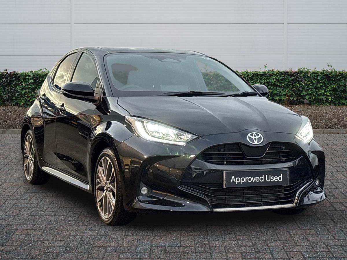 Used Toyota Yaris 2024 for sale - 76692777: Photo 1