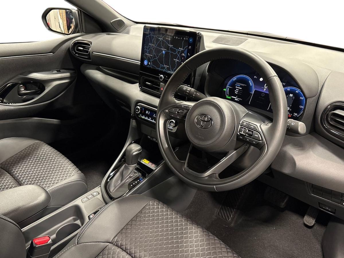 Used Toyota Yaris 2024 for sale - 76692777: Photo 11