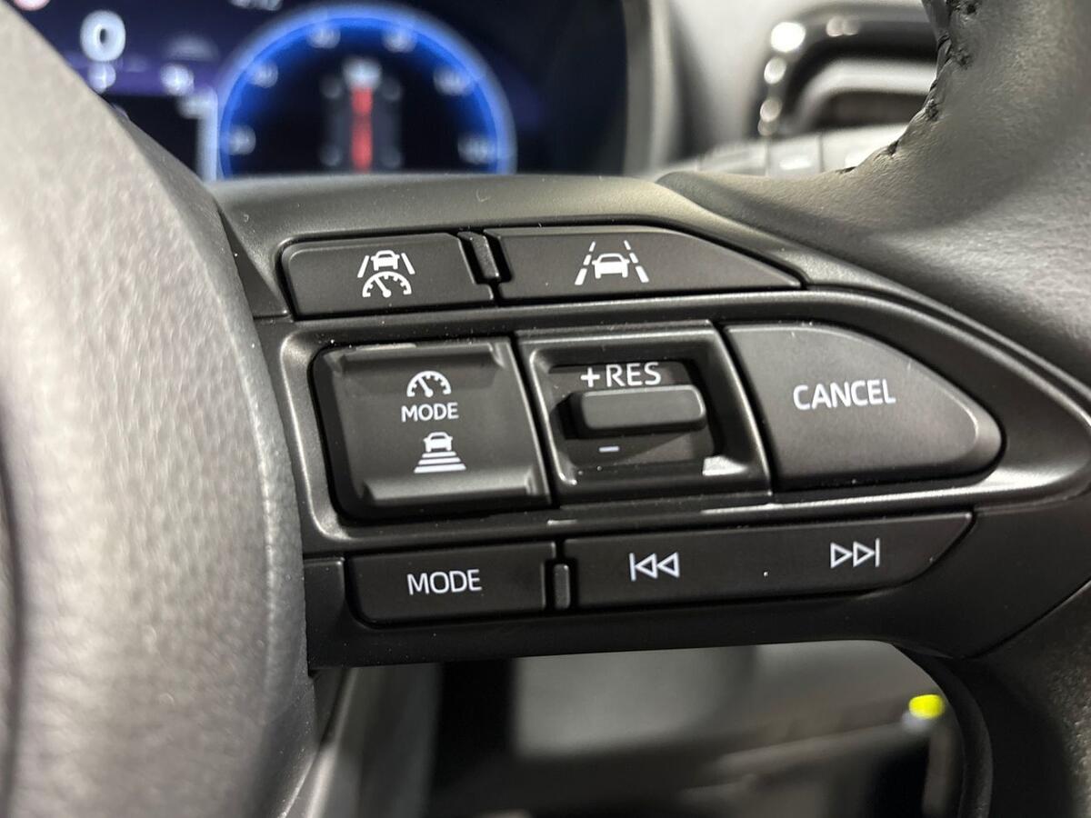 Used Toyota Yaris 2024 for sale - 76692777: Photo 14