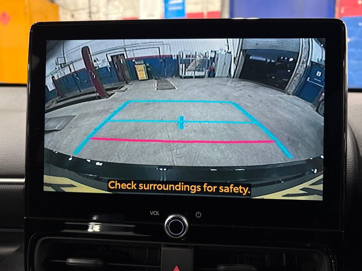 Used Toyota Yaris 2024 for sale - 76692777: Photo 22