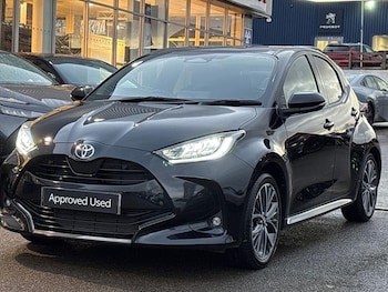 Used Toyota Yaris 2024 for sale - 76692777: Photo