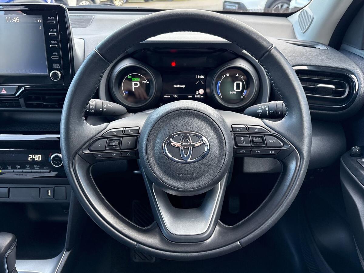 Used Toyota Yaris 2023 for sale - 76800409: Photo 13