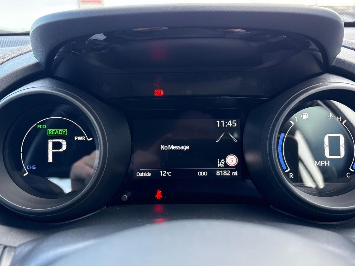 Used Toyota Yaris 2023 for sale - 76800409: Photo 14