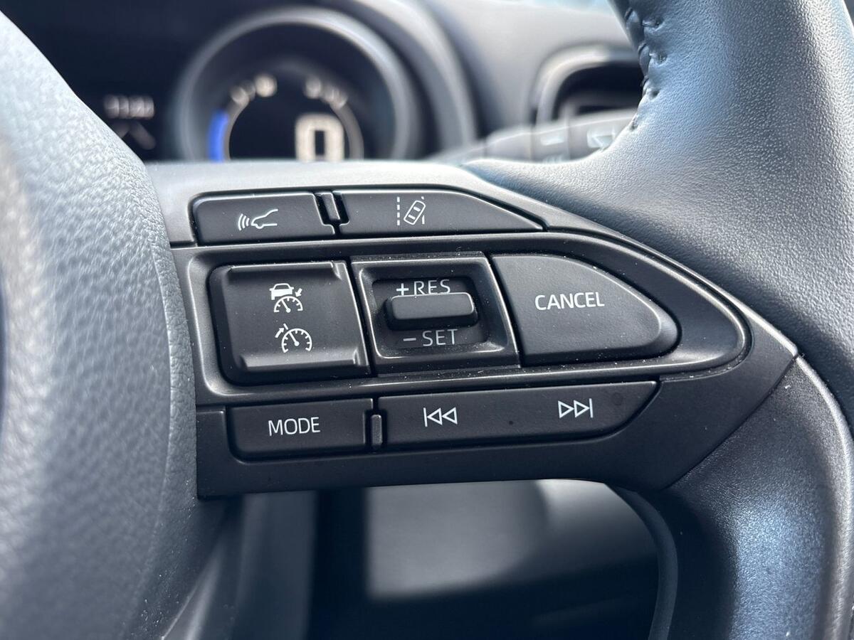 Used Toyota Yaris 2023 for sale - 76800409: Photo 17