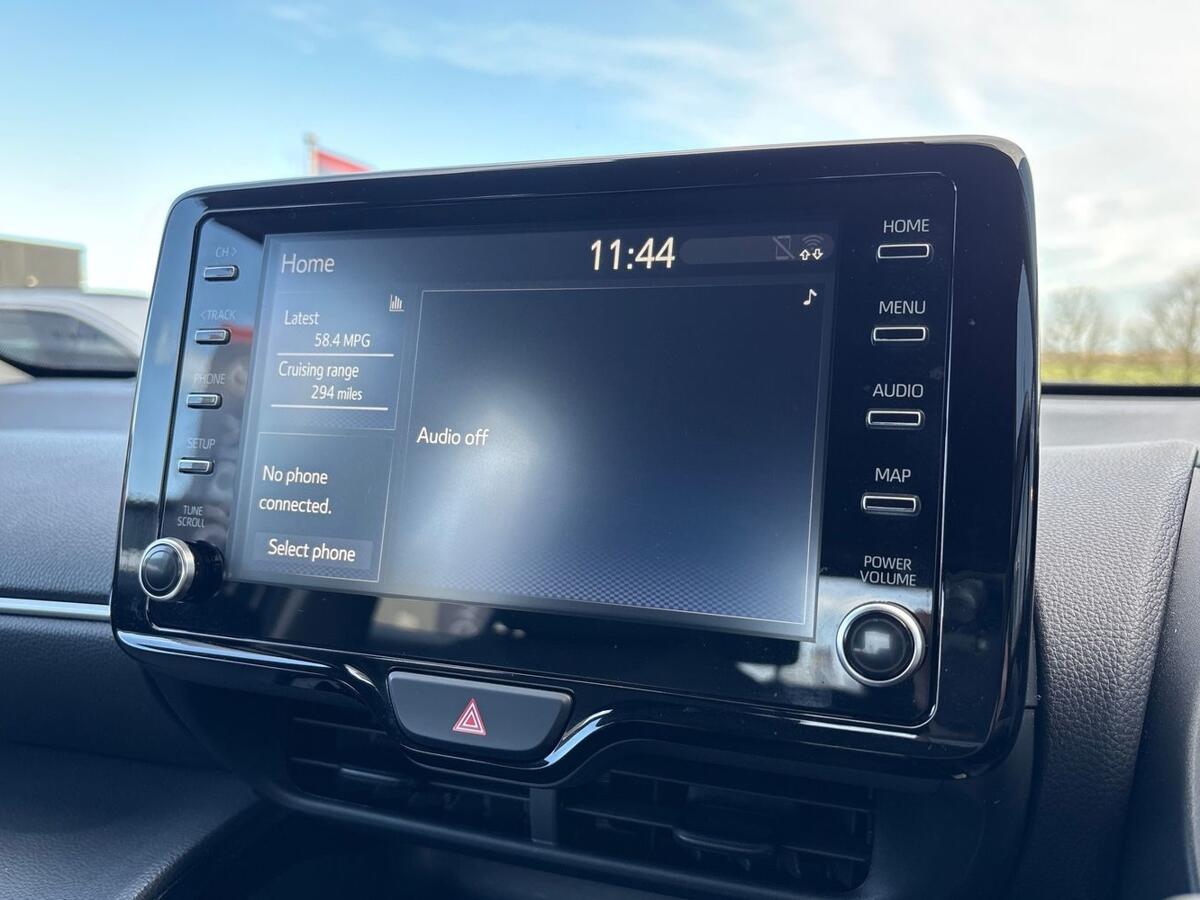 Used Toyota Yaris 2023 for sale - 76800409: Photo 18