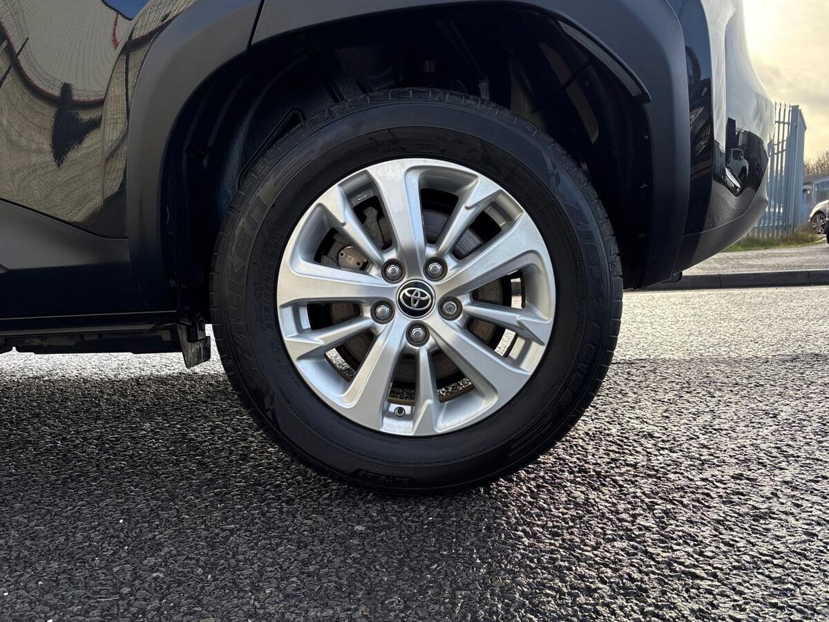 Used Toyota Yaris 2023 for sale - 76800409: Photo 28