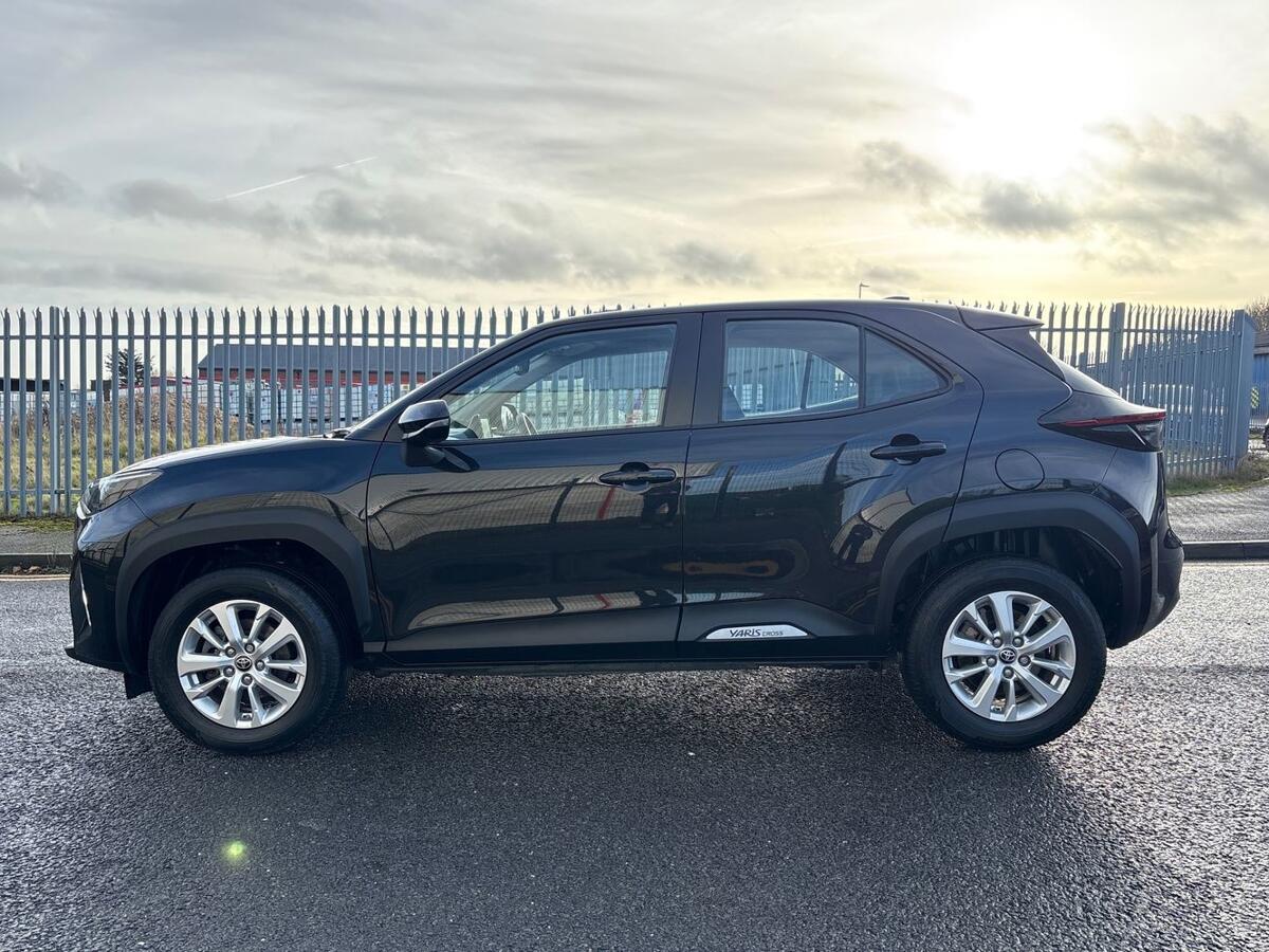 Used Toyota Yaris 2023 for sale - 76800409: Photo 4